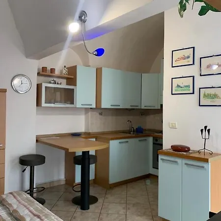 Casa Del Vecchio Artista Apartment Imperia